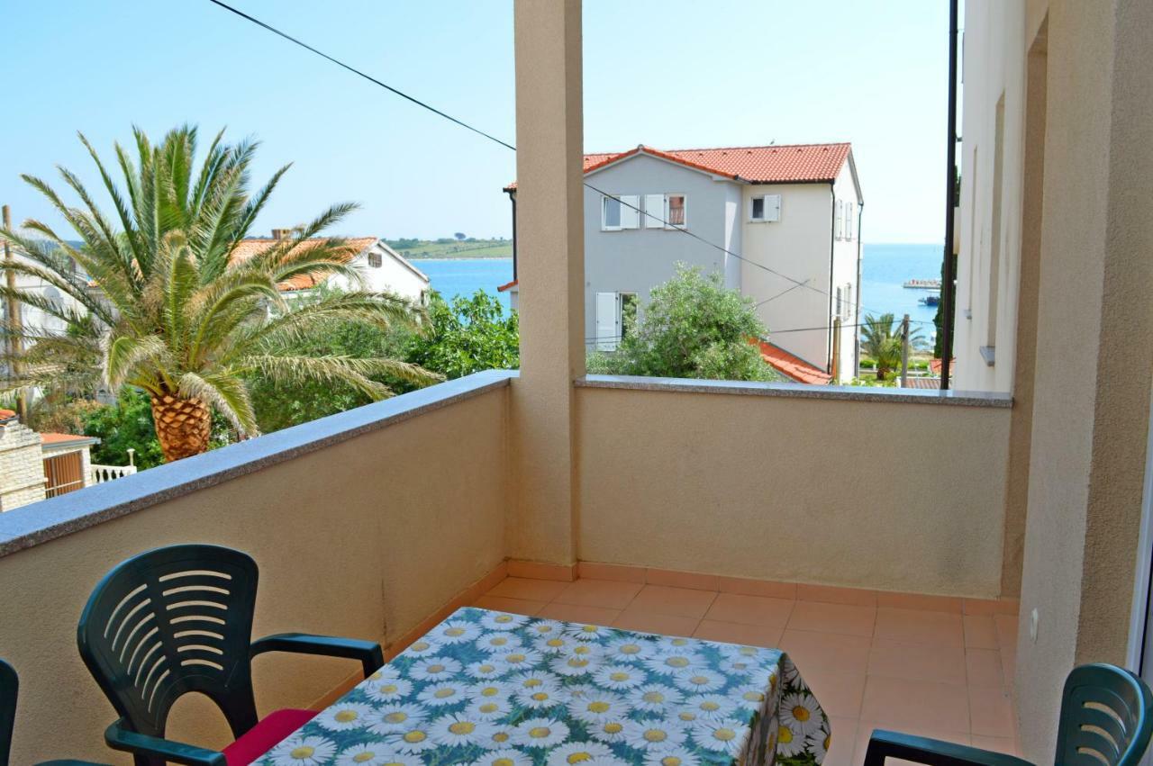 Apartmani Macak II Novaglia Esterno foto